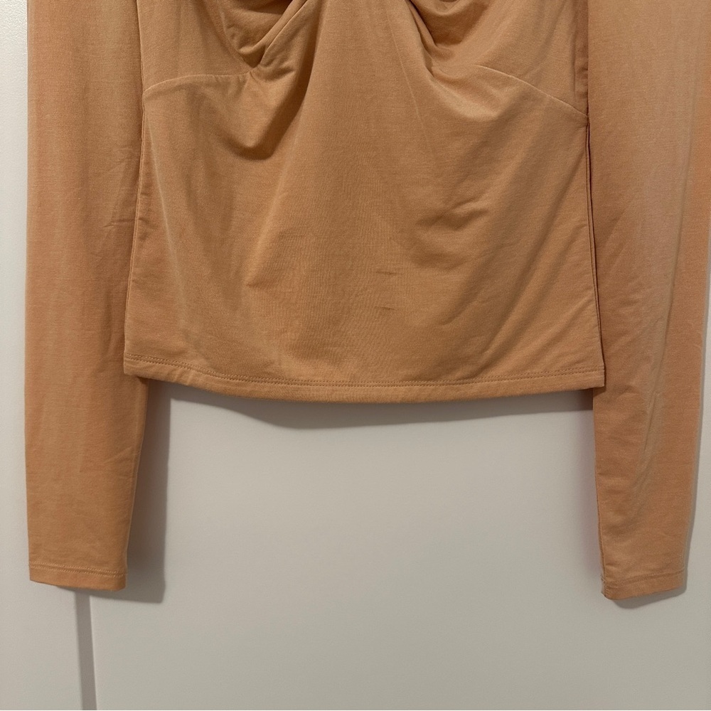 Aritzia Wilfred Sonnet Tan Long Sleeve Top Size Small Women’s - Picture 4 of 10